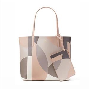 🎵🎵SOLD🎵🎵KATE SPADE MYA REVERSIBLE TOTE
